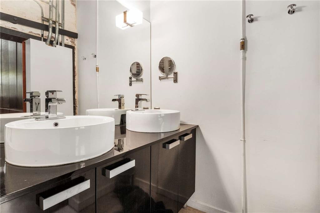 650 Glen Iris Drive NE Unit: 8