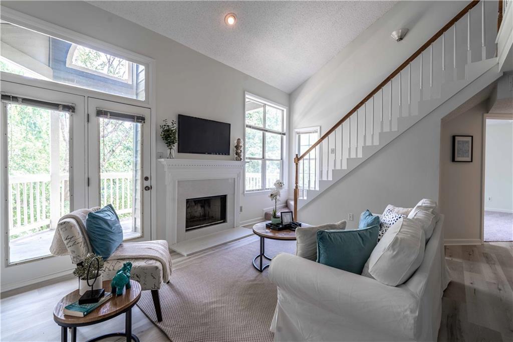 823 Mcgill Park Avenue NE Unit: 823
