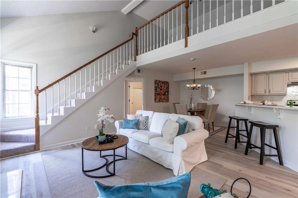 823 Mcgill Park Avenue NE Unit: 823