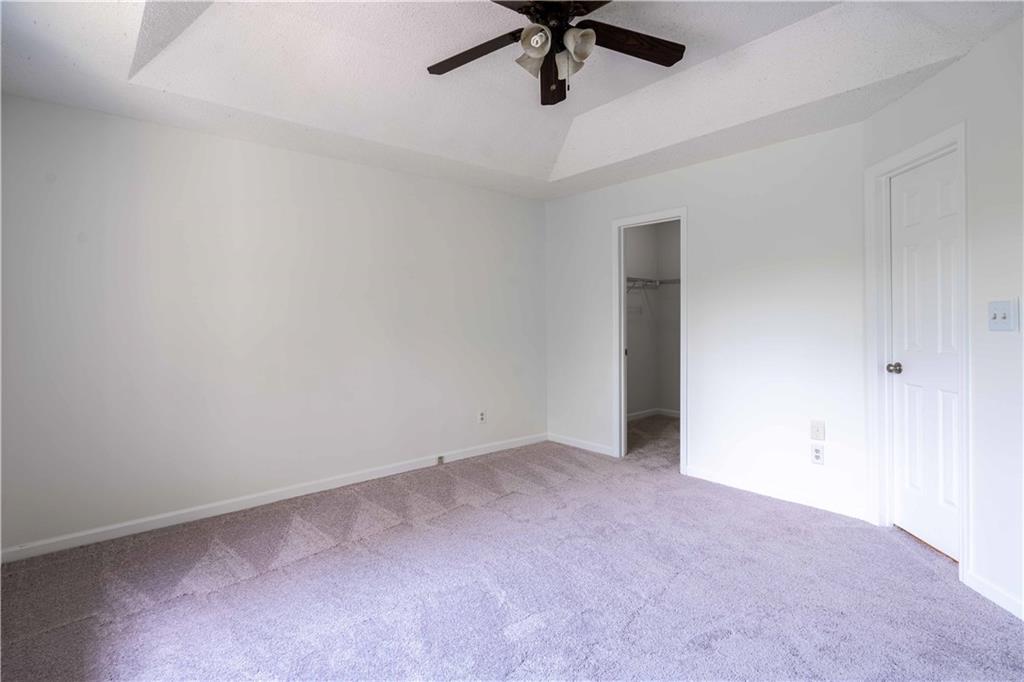 823 Mcgill Park Avenue NE Unit: 823