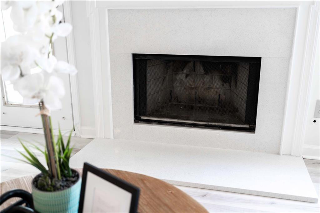823 Mcgill Park Avenue NE Unit: 823