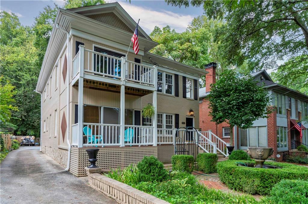 850 Charles Allen Drive NE
