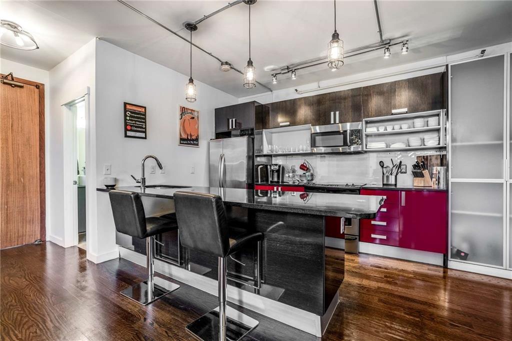 650 Glen Iris Drive NE Unit: 10