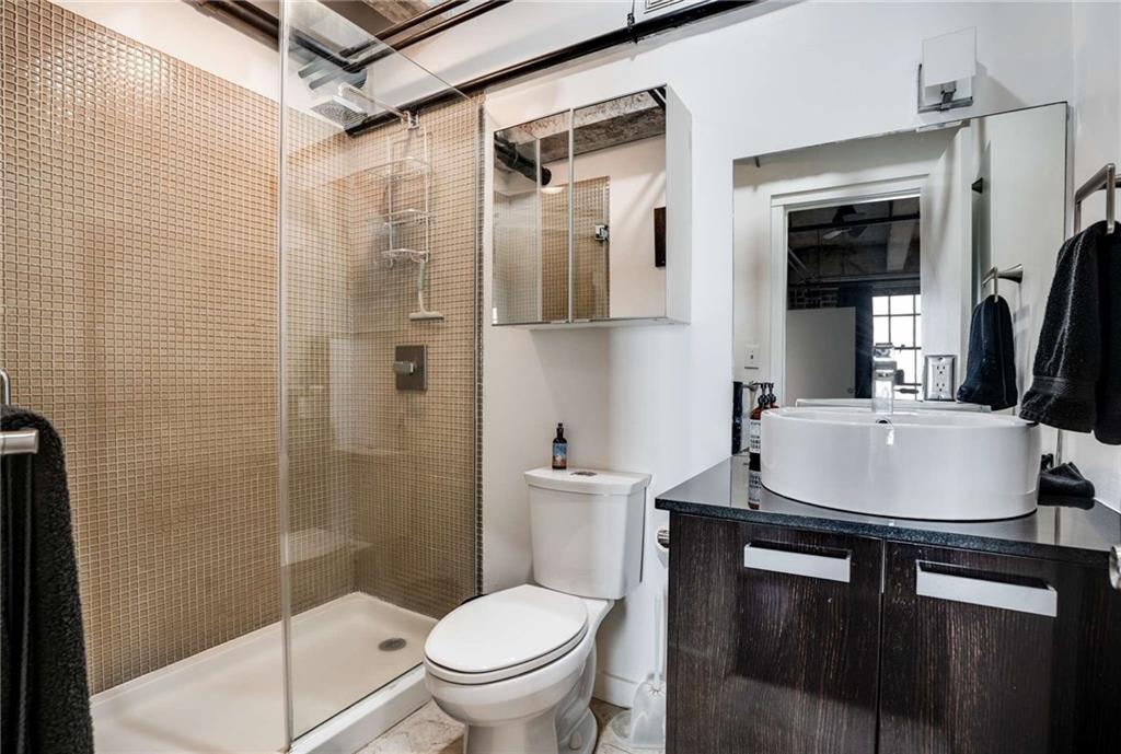 650 Glen Iris Drive NE Unit: 10