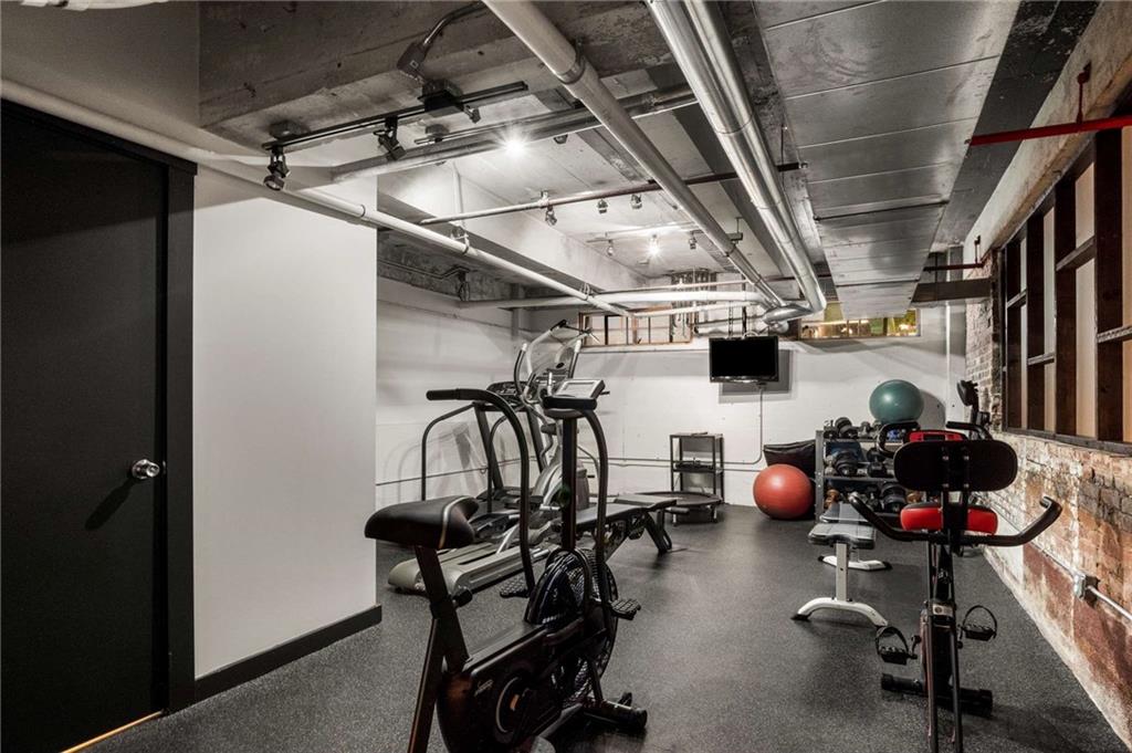 650 Glen Iris Drive NE Unit: 10