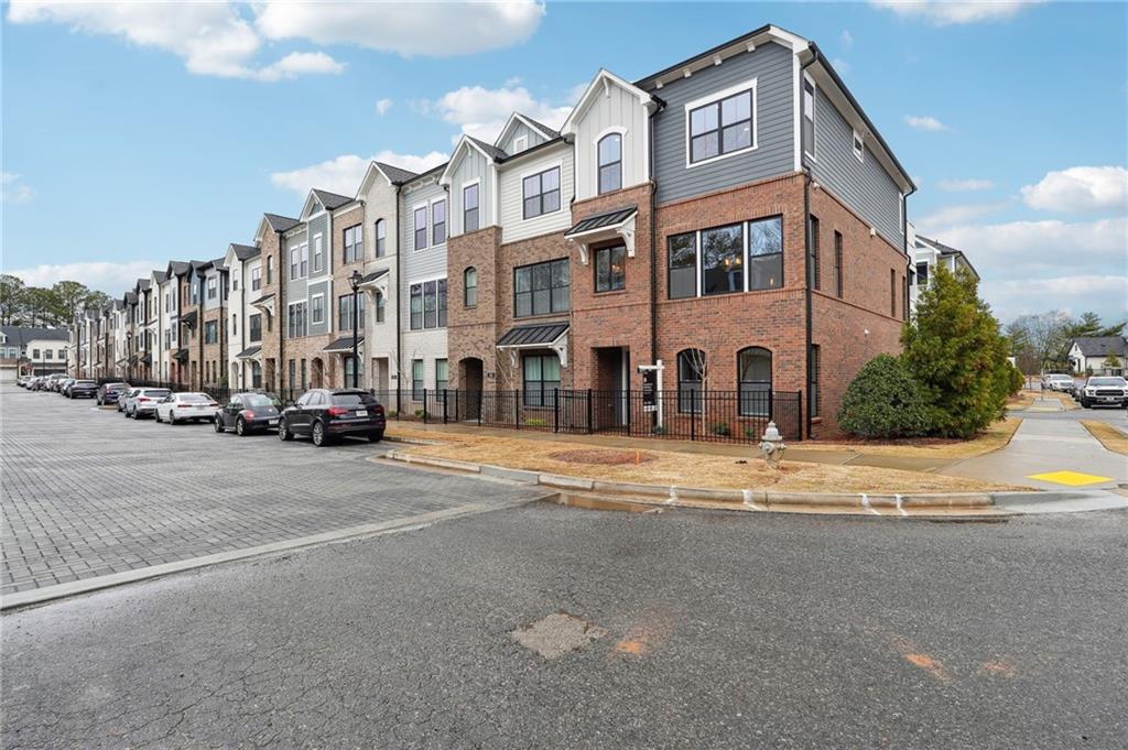 800 Kenway Avenue