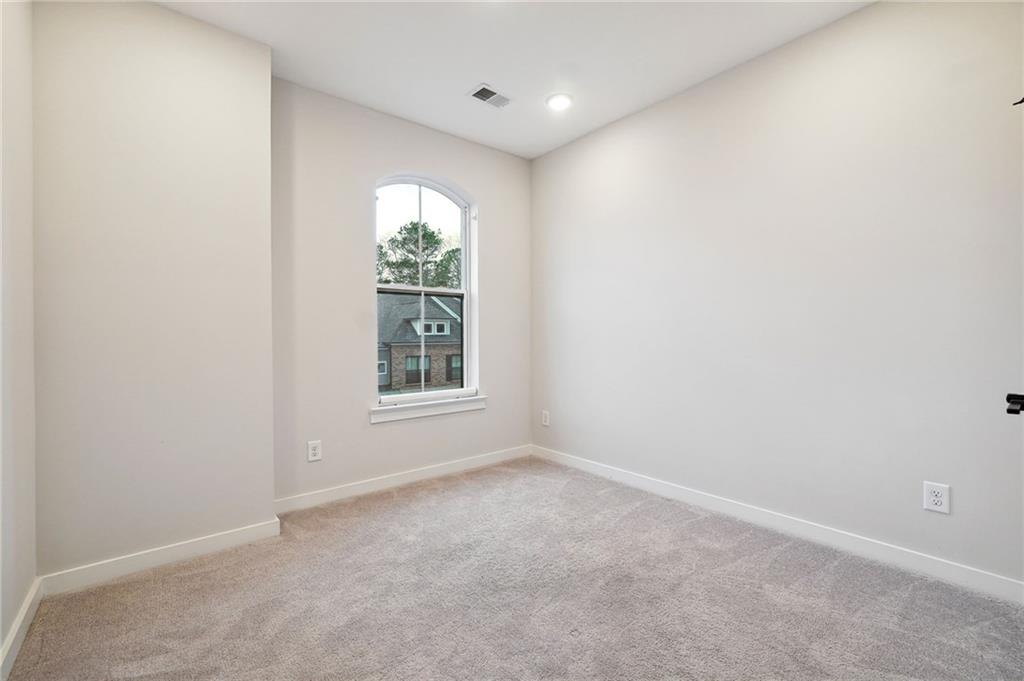 800 Kenway Avenue