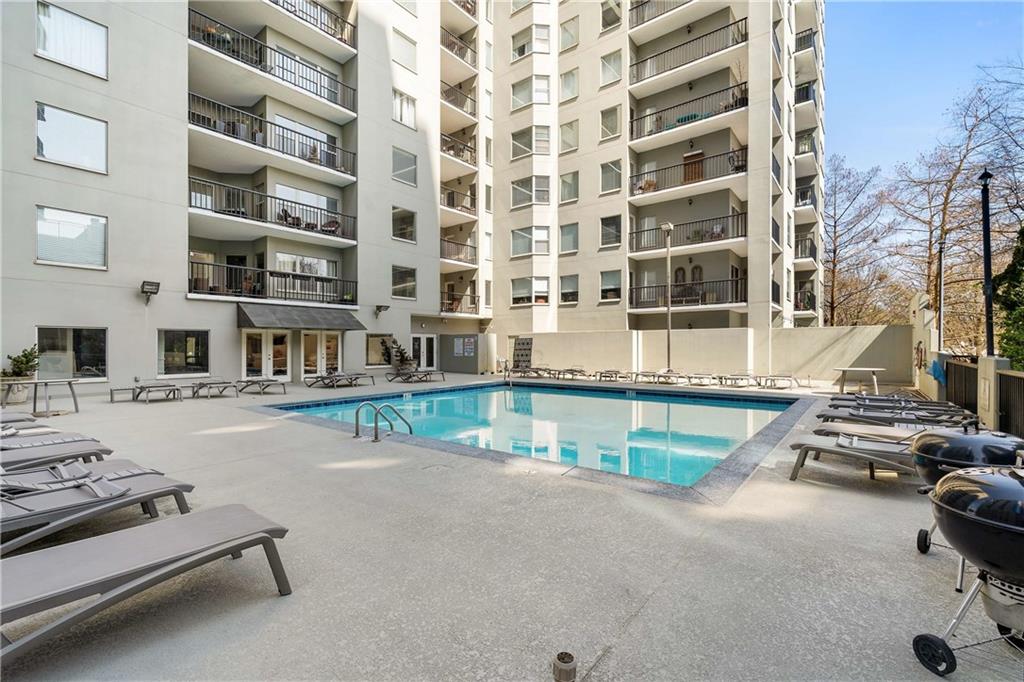 275 13th Street NE Unit 302