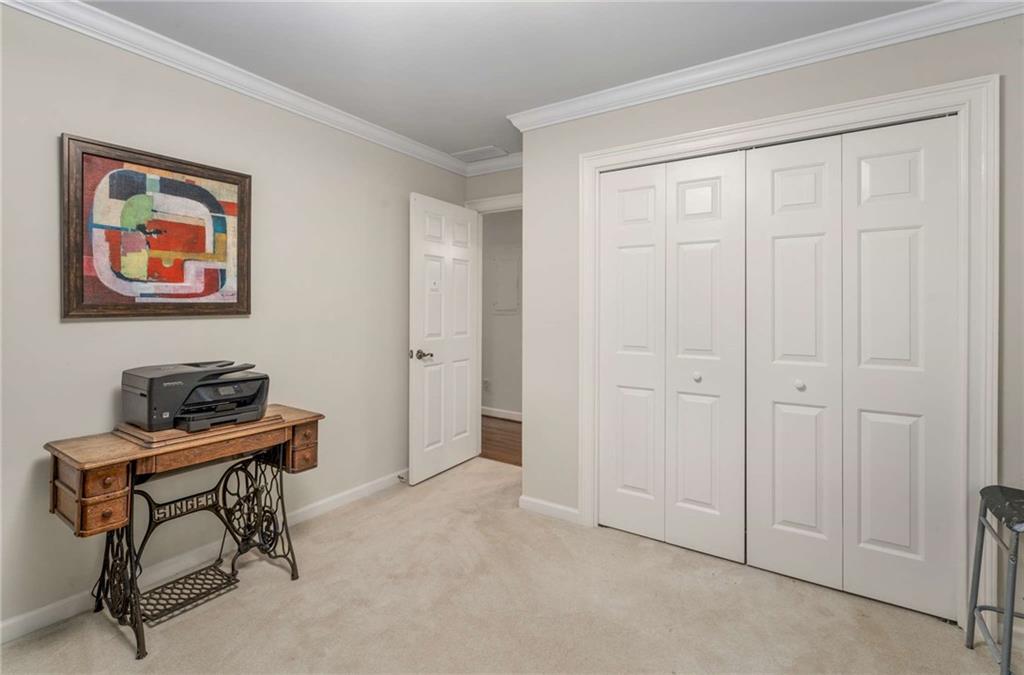 44 Lullwater Place NE