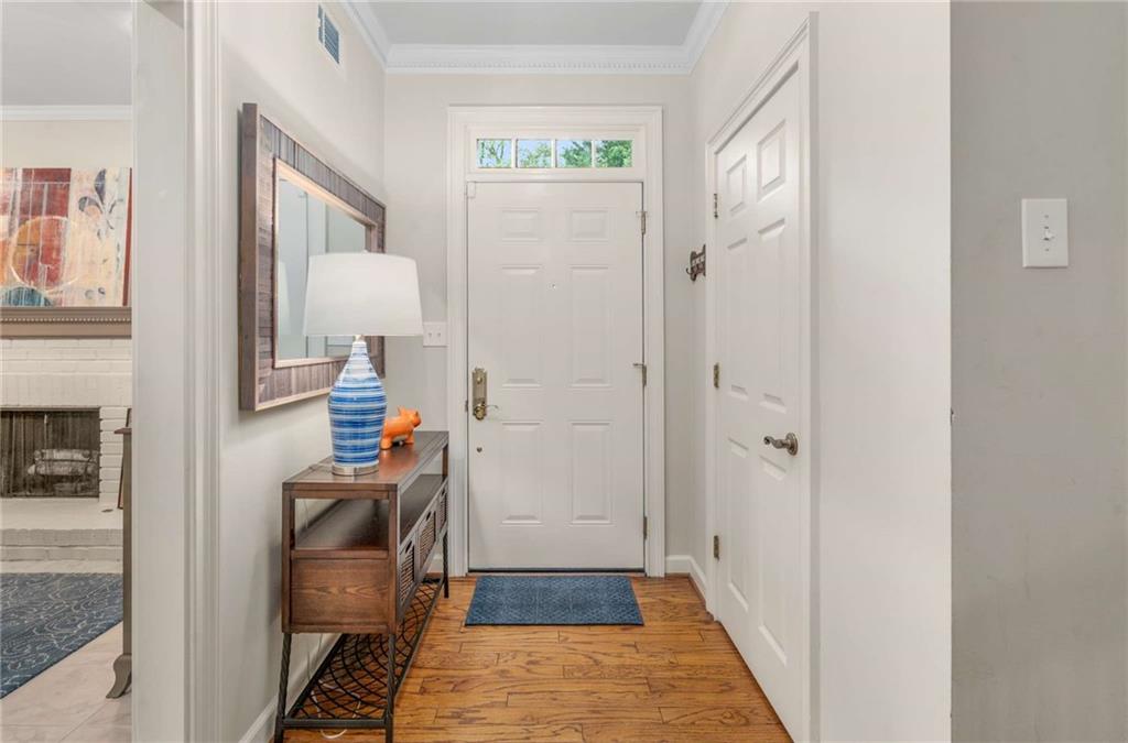 44 Lullwater Place NE