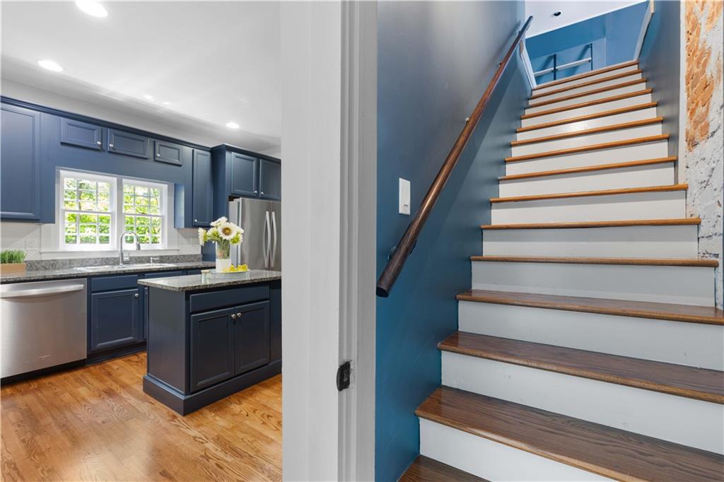 23 Kirkwood Road NE