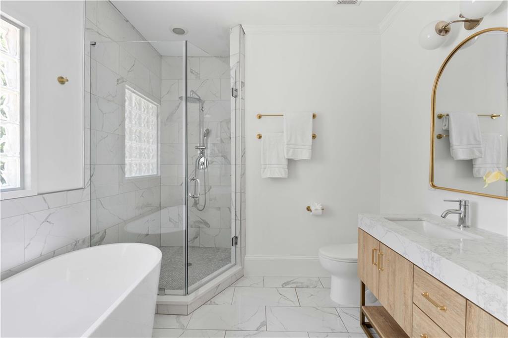 23 Kirkwood Road NE