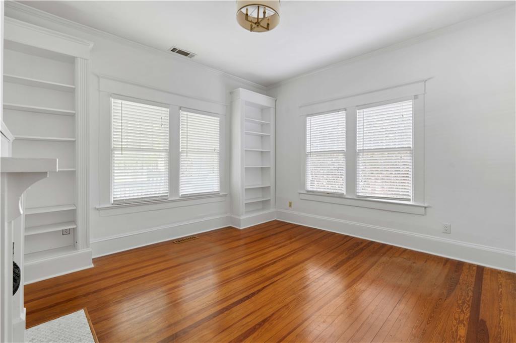 23 Kirkwood Road NE