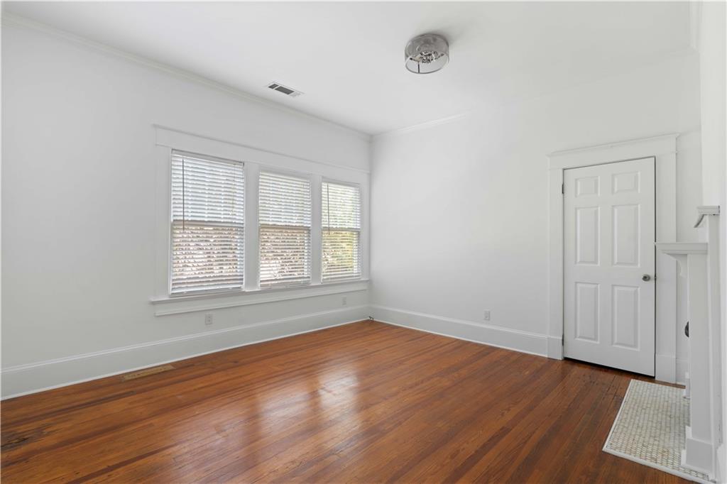 23 Kirkwood Road NE