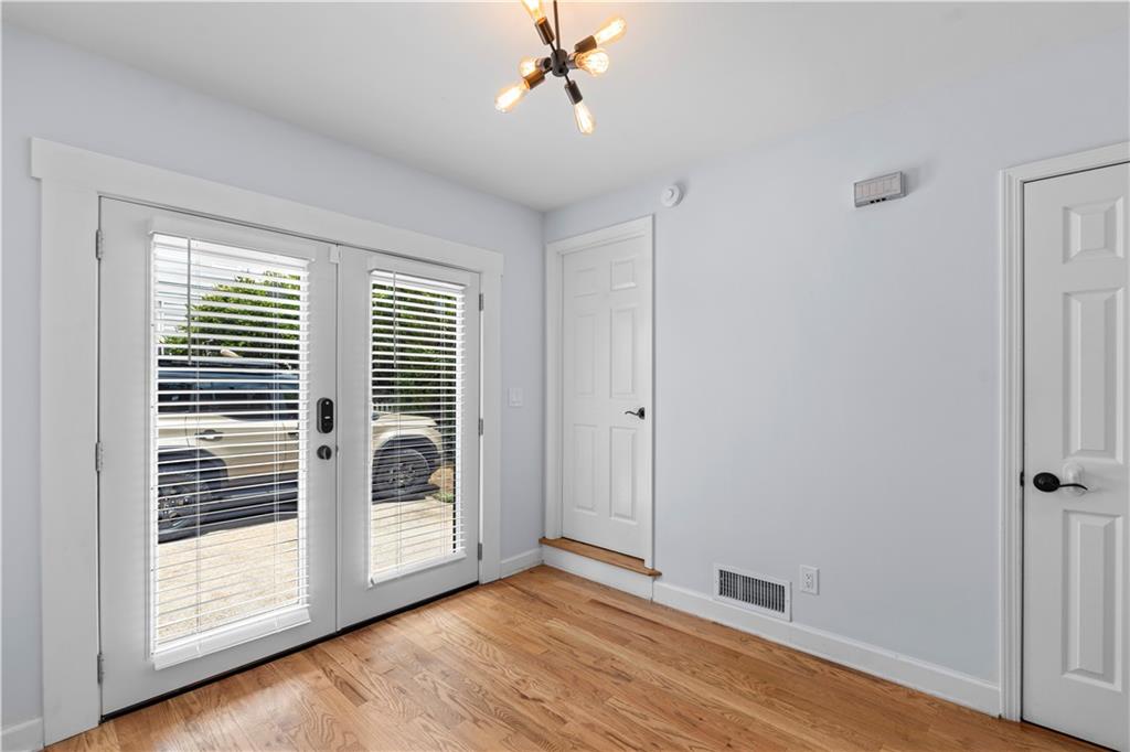 312 Little Street SE