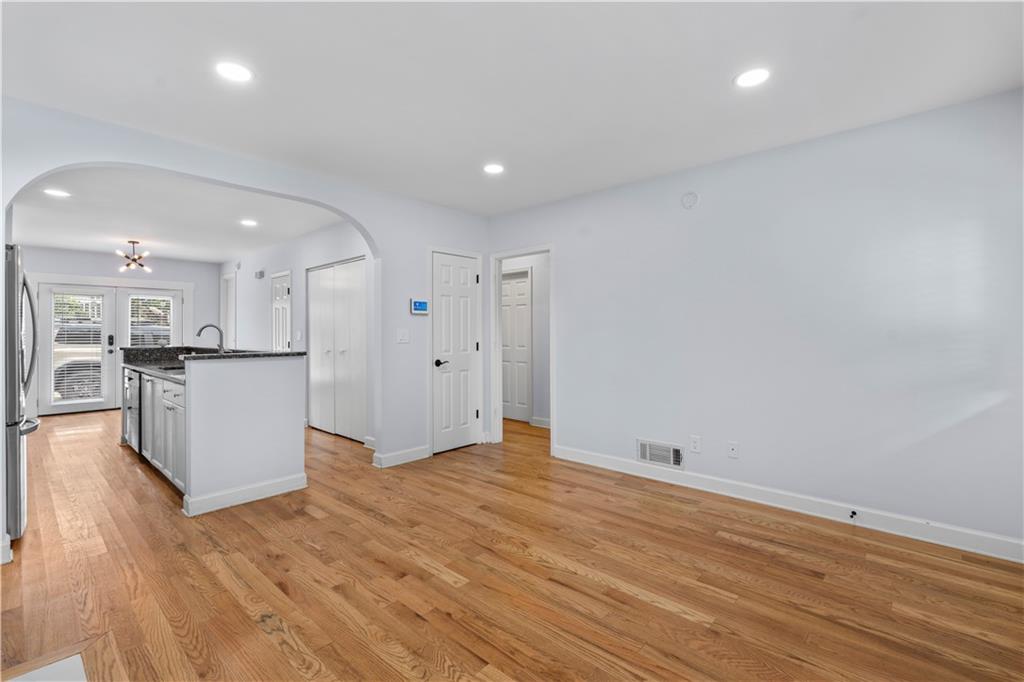 312 Little Street SE