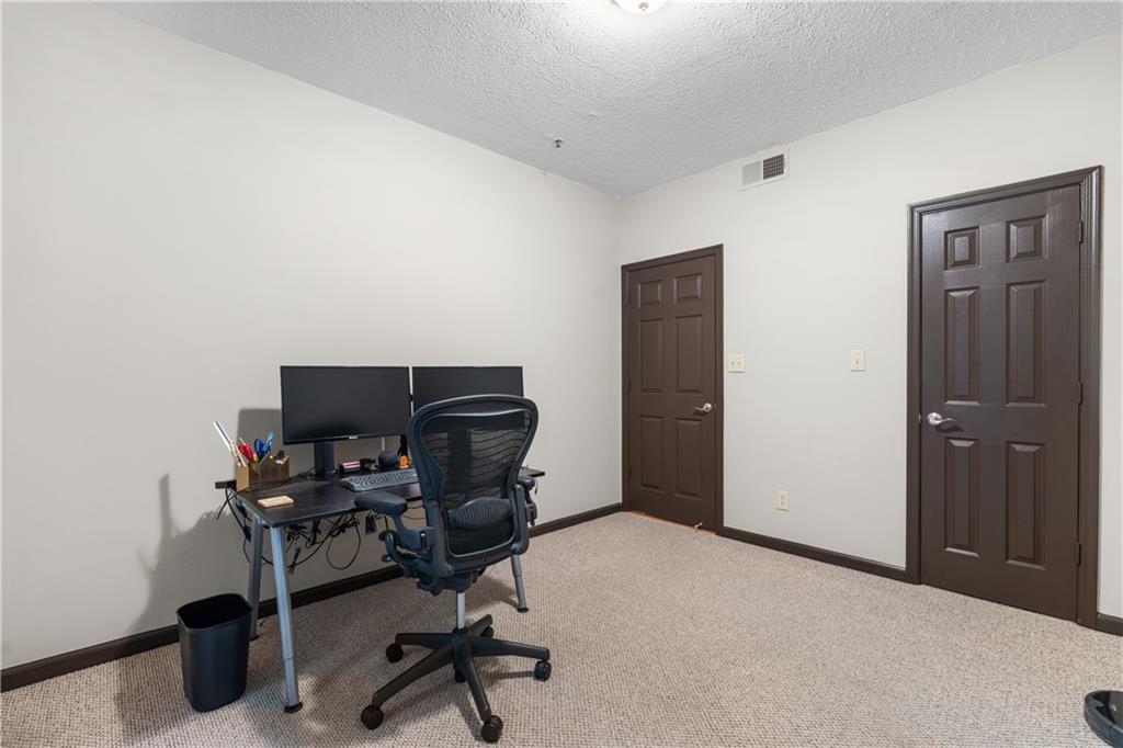 1250 Parkwood Circle SE Unit 400