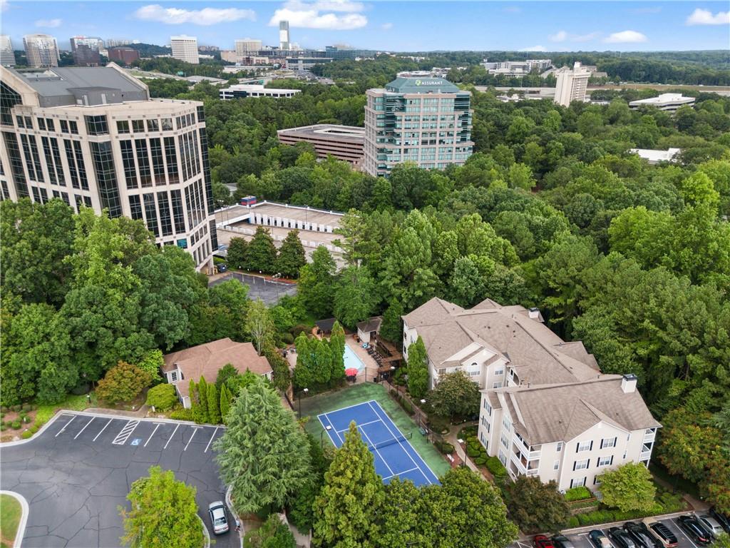 1250 Parkwood Circle SE Unit 400