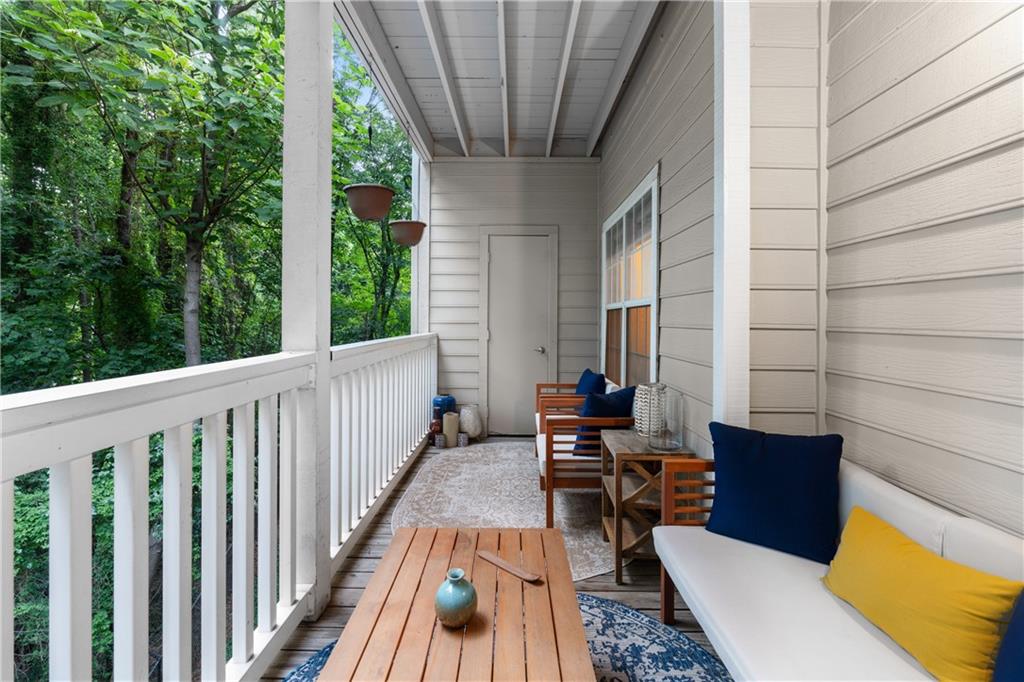 1250 Parkwood Circle SE Unit 400