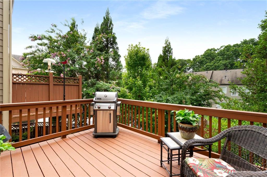 1006 Montview Walk