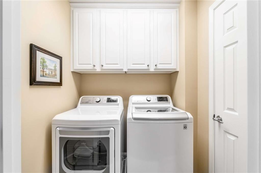 1006 Montview Walk