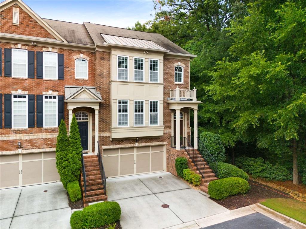 1006 Montview Walk