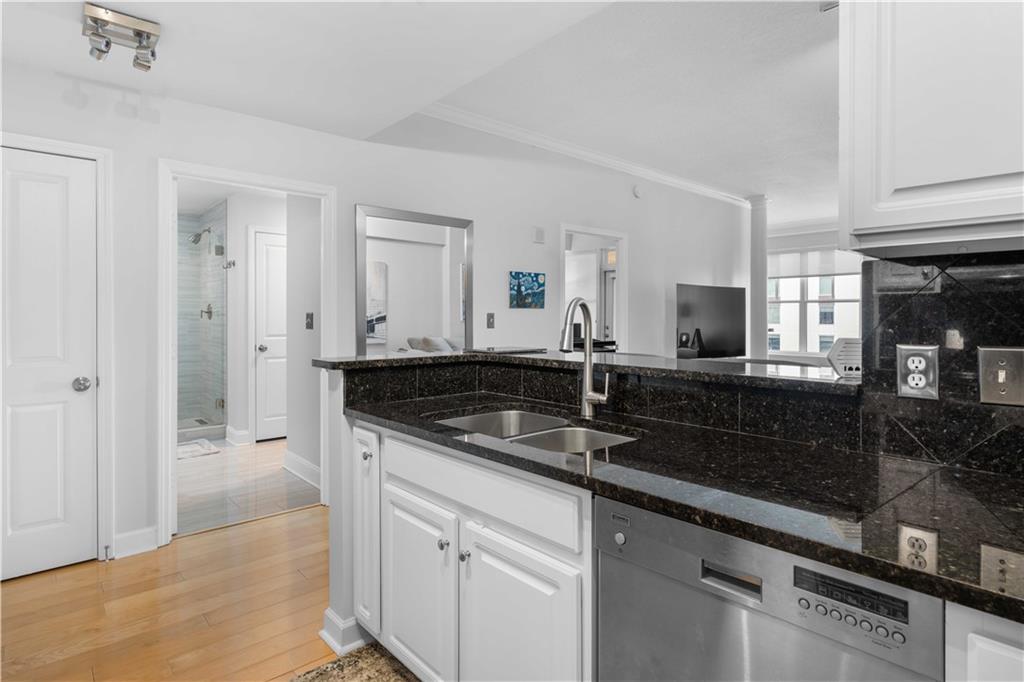 1101 Juniper Street NE Unit 1426