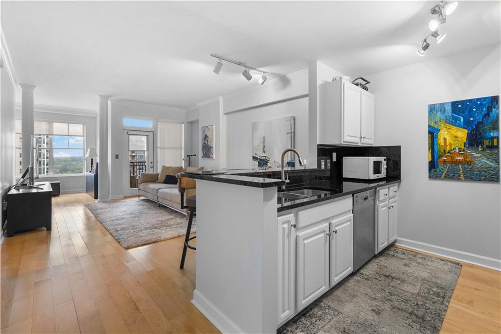 1101 Juniper Street NE Unit 1426