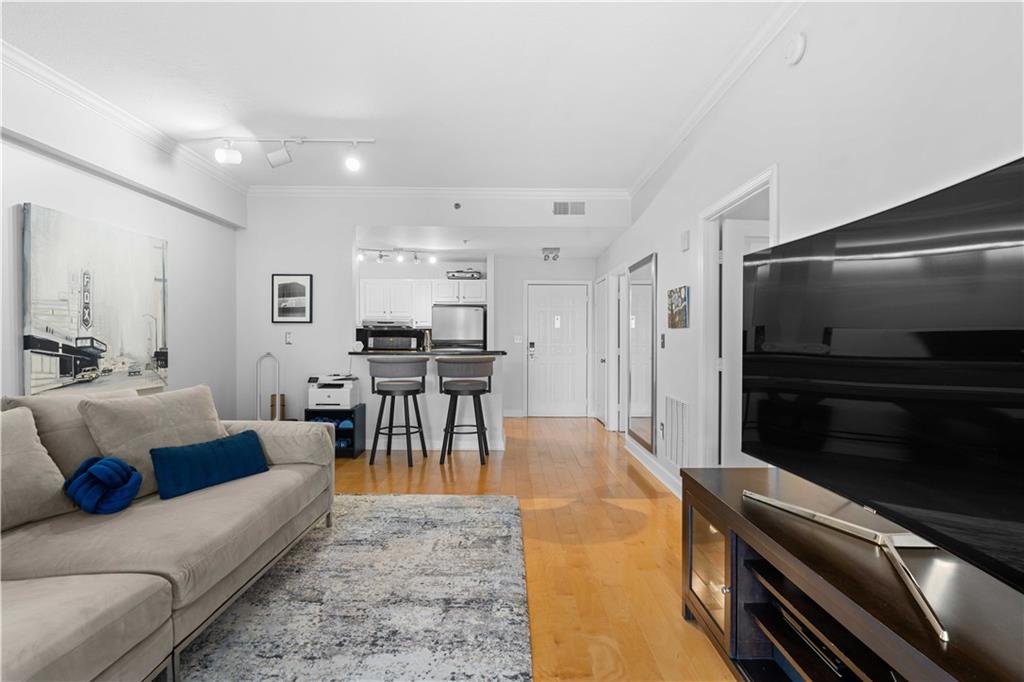 1101 Juniper Street NE Unit 1426