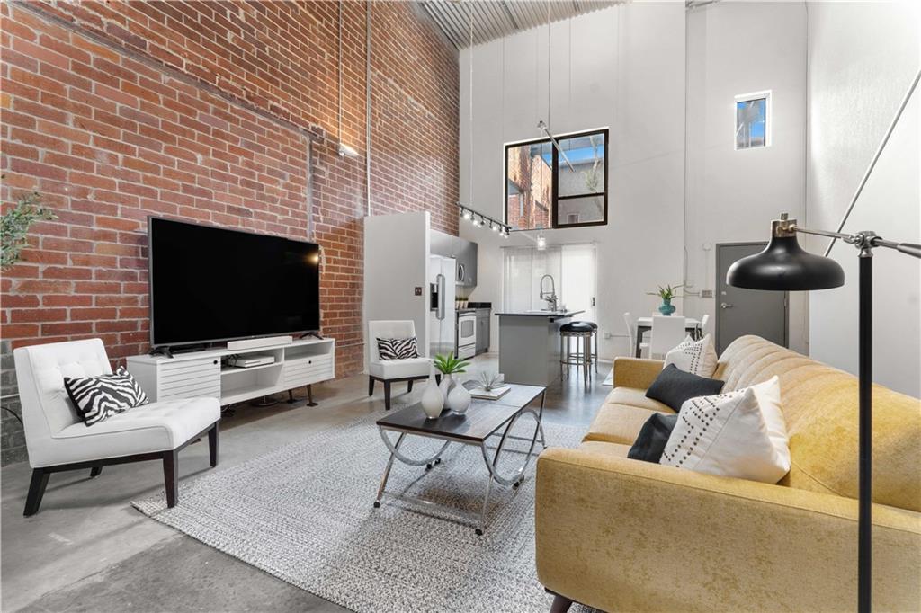 195 Arizona Avenue NE Unit 161