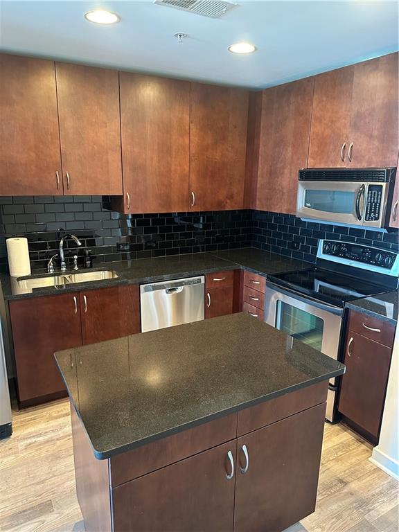 860 Peachtree Unit 2413