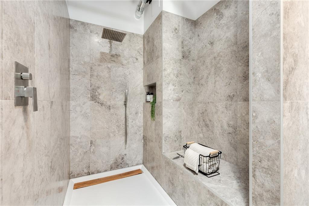 834 Dekalb Avenue Unit D
