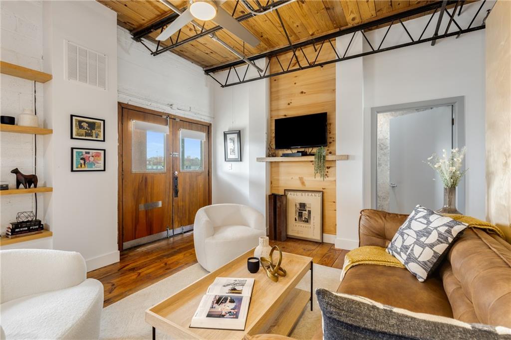 834 Dekalb Avenue Unit D