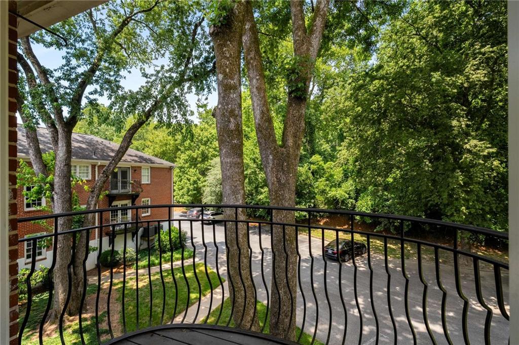 115 Peachtree Memorial Drive NW Unit D4