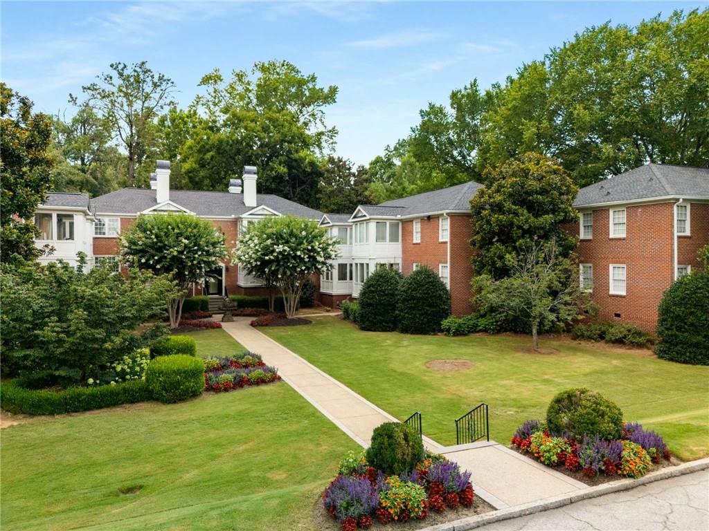 115 Peachtree Memorial Drive NW Unit D4