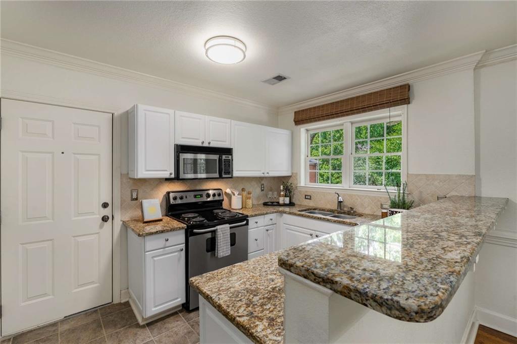 115 Peachtree Memorial Drive NW Unit D4