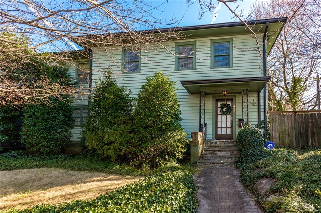 1073 Saint Louis Place