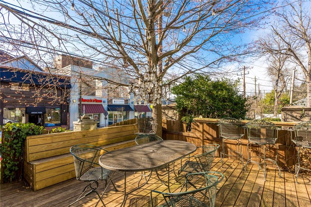 1073 Saint Louis Place