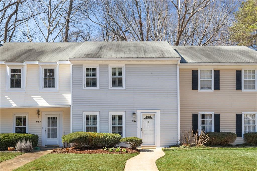 834 Heritage Square