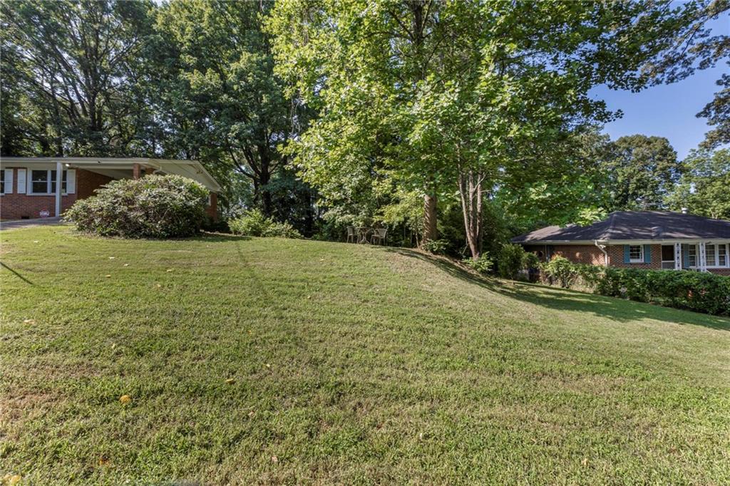 804 Brookdale Drive SW