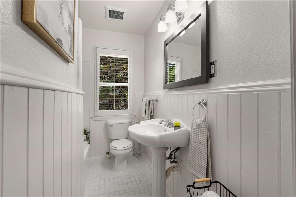 115 Peachtree Memorial Drive NW Unit D4