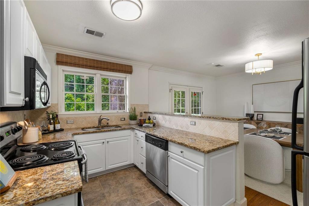 115 Peachtree Memorial Drive NW Unit D4