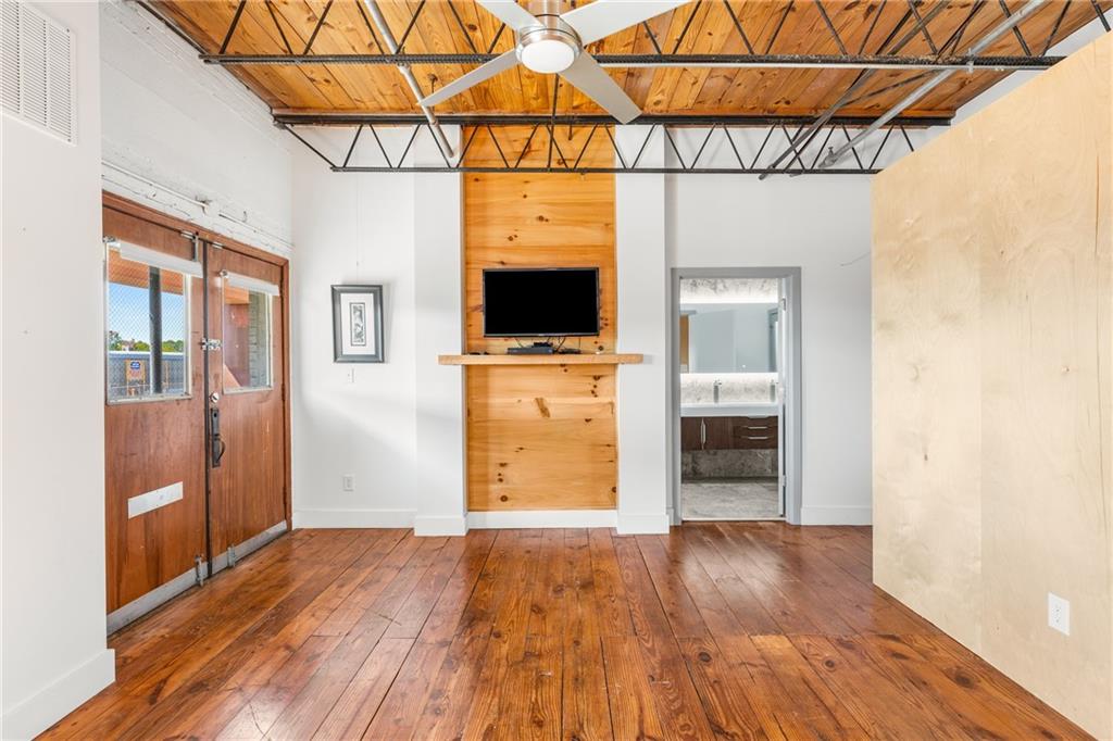 834 Dekalb Avenue Unit D