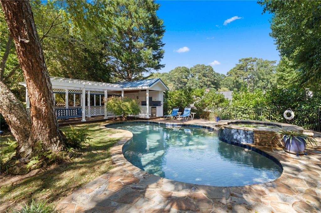 1154 Reeder Circle NE