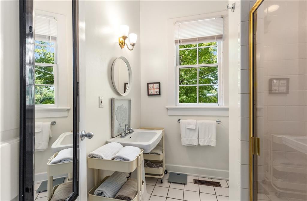 814 Edgewood Avenue NE Unit A