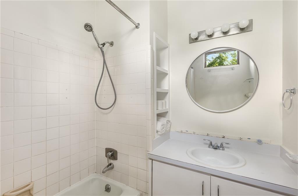 814 Edgewood Avenue NE Unit B