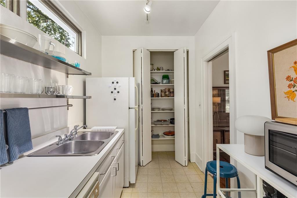 814 Edgewood Avenue NE Unit B