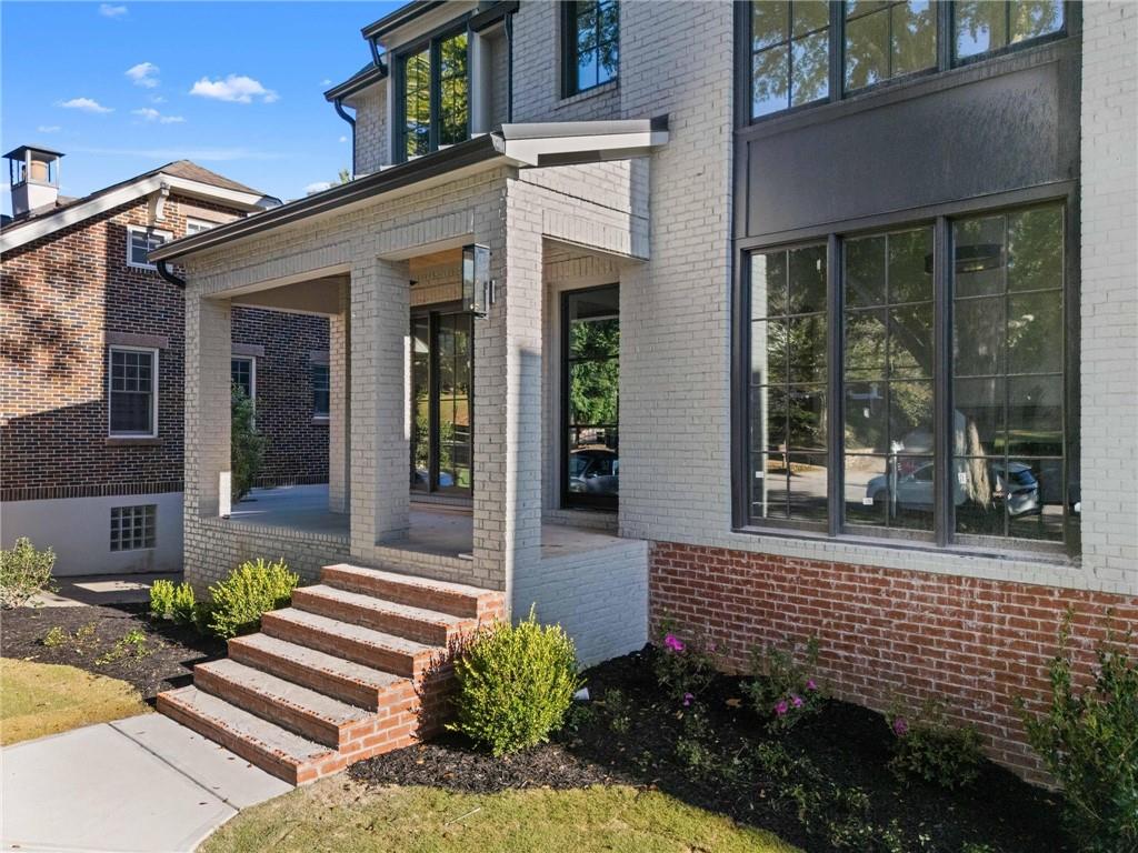 601 Sherwood Road NE