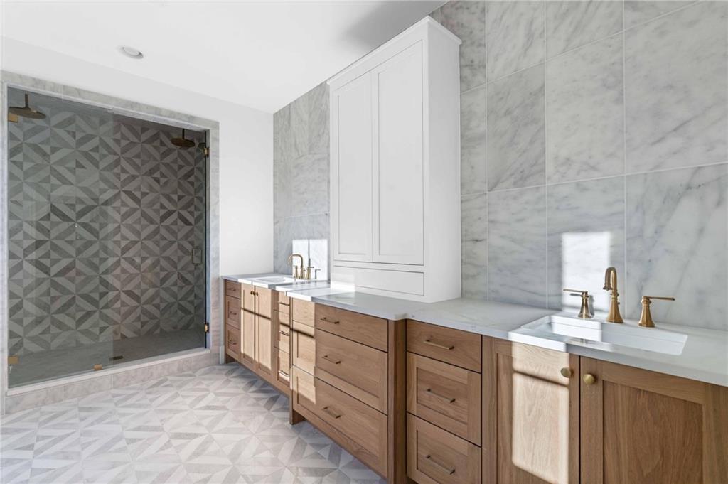 601 Sherwood Road NE