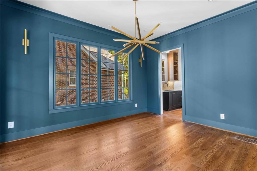 601 Sherwood Road NE